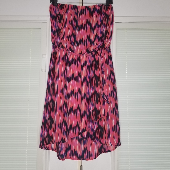 Express Dresses & Skirts - Express Multicolored Strapless Dress